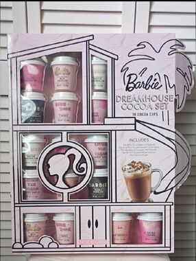 Barbie Dreamhouse Cocoa Set - 16 Cocoa Cups